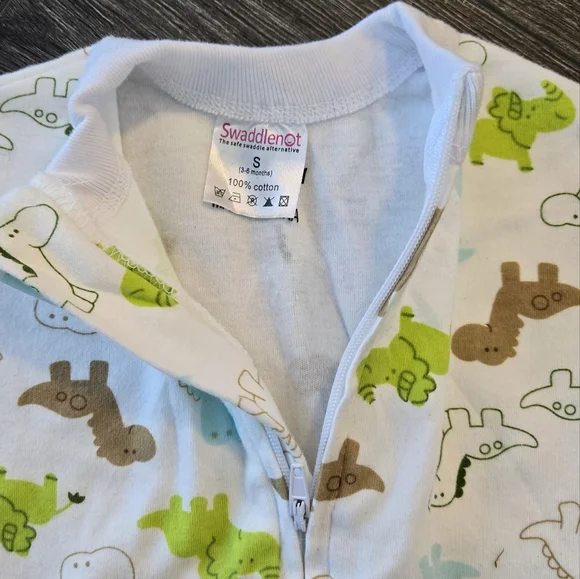 Swaddle - Picture 2 of 2